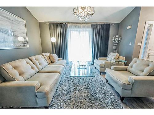 680 Powell Court, Burlington, ON - Indoor Photo Showing Living Room