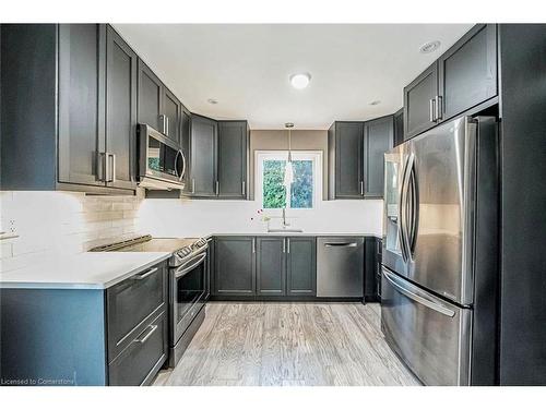 680 Powell Court, Burlington, ON - Indoor Photo Showing Kitchen With Stainless Steel Kitchen With Upgraded Kitchen