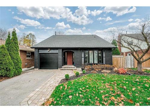 680 Powell Court, Burlington, ON - Outdoor