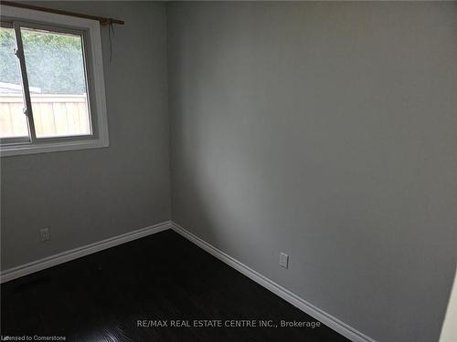 17 Renny Crescent, Middlesex Centre, ON - Indoor Photo Showing Other Room