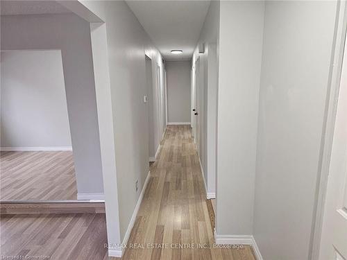 17 Renny Crescent, Middlesex Centre, ON - Indoor Photo Showing Other Room