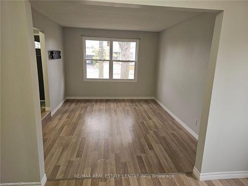 17 Renny Crescent, Middlesex Centre, ON - Indoor Photo Showing Other Room