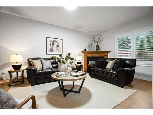 6411 Seaver Road, Mississauga, ON - Indoor Photo Showing Living Room With Fireplace