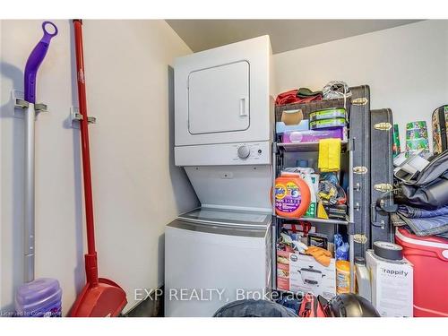 314-30 Meadowglen Place Place, Toronto, ON - Indoor Photo Showing Laundry Room