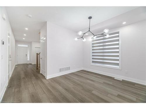 30 Granite Ridge Trail, Waterdown, ON - Indoor Photo Showing Other Room