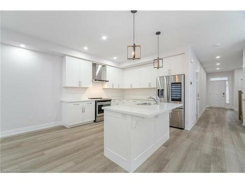 30 Granite Ridge Trail, Waterdown, ON - Indoor Photo Showing Kitchen With Upgraded Kitchen