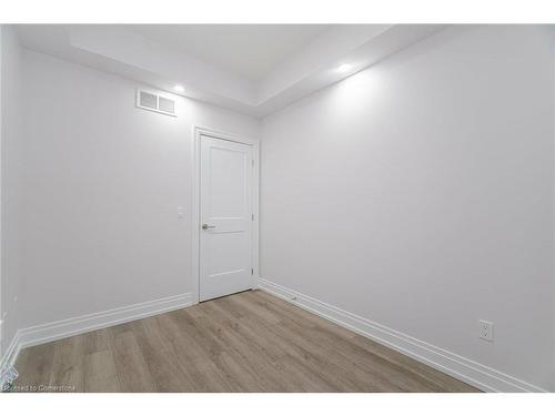 30 Granite Ridge Trail, Waterdown, ON - Indoor Photo Showing Other Room