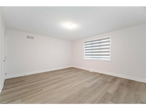 30 Granite Ridge Trail, Waterdown, ON - Indoor Photo Showing Other Room