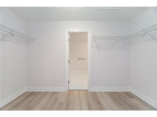 30 Granite Ridge Trail, Waterdown, ON - Indoor With Storage