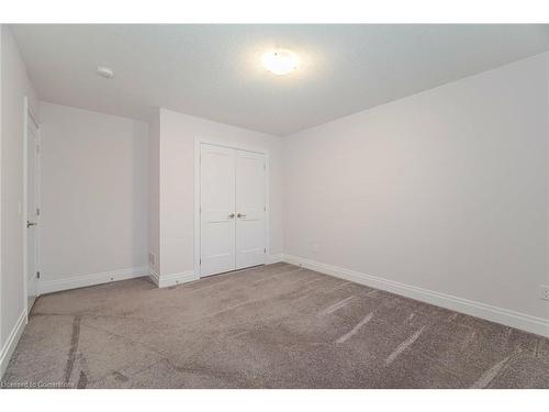 30 Granite Ridge Trail, Waterdown, ON - Indoor Photo Showing Other Room