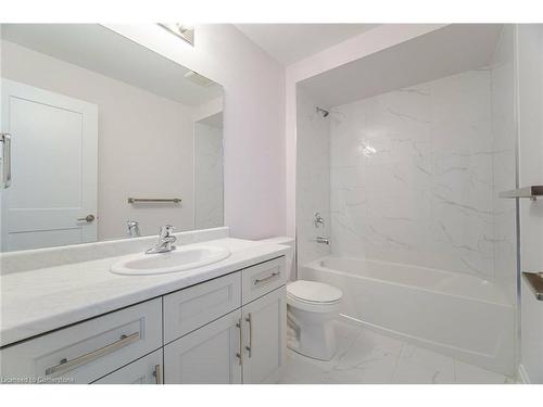 30 Granite Ridge Trail, Waterdown, ON - Indoor Photo Showing Bathroom