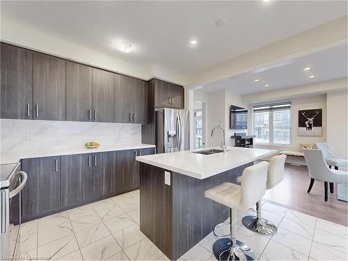 2 Ever Sweet Way, Thorold, ON - Indoor Photo Showing Kitchen With Double Sink With Upgraded Kitchen