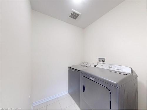 2 Ever Sweet Way, Thorold, ON - Indoor Photo Showing Laundry Room