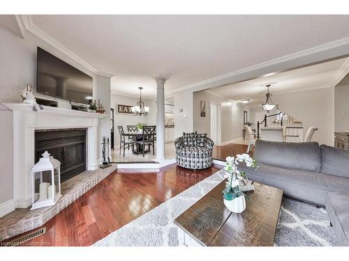 35-3050 Orleans Road, Mississauga, ON - Indoor Photo Showing Living Room With Fireplace