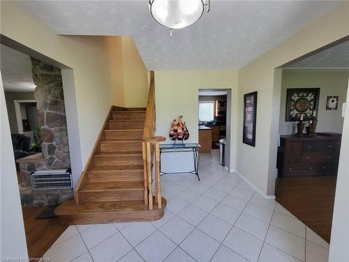 1413 Stoney Creek Road, Caledonia, ON - Indoor Photo Showing Other Room