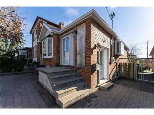 25 Foxwell Street, Toronto, ON - Outdoor