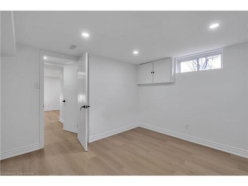 1248 Sorrel Road, London, ON - Indoor Photo Showing Kitchen