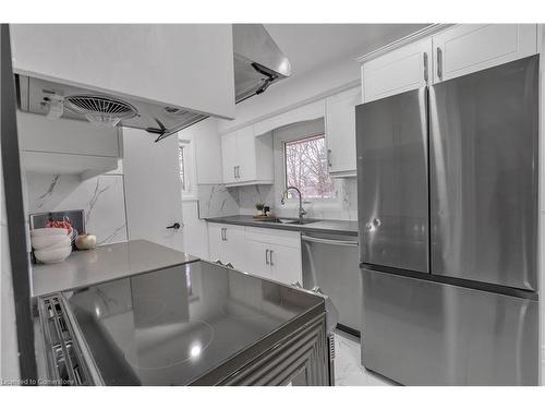 1248 Sorrel Road, London, ON - Indoor Photo Showing Kitchen