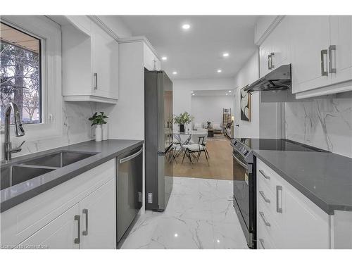 1248 Sorrel Road, London, ON - Indoor Photo Showing Kitchen With Double Sink