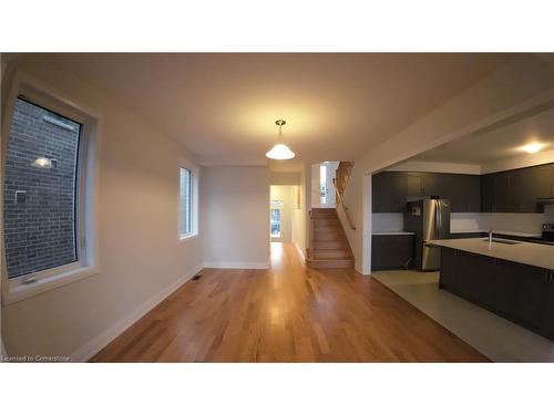 889 Knights Lane, Woodstock, ON - Indoor Photo Showing Kitchen