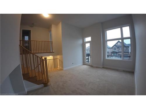 889 Knights Lane, Woodstock, ON - Indoor Photo Showing Other Room