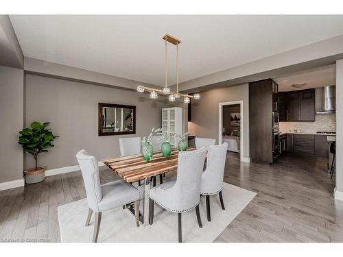 913 River Ridge Court Court, Kitchener, ON - Indoor Photo Showing Dining Room