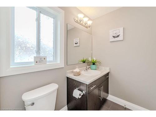 913 River Ridge Court Court, Kitchener, ON - Indoor Photo Showing Bathroom