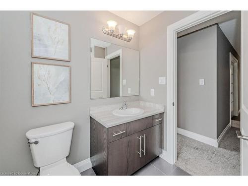 913 River Ridge Court Court, Kitchener, ON - Indoor Photo Showing Bathroom