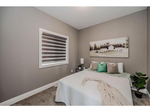 913 River Ridge Court Court, Kitchener, ON - Indoor Photo Showing Bedroom