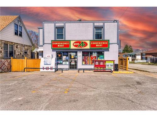 794 London Road, Sarnia, ON 