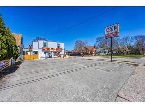 794 London Road, Sarnia, ON 