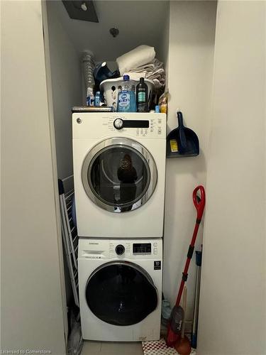 511-88 Colgate Avenue, Toronto, ON - Indoor Photo Showing Laundry Room