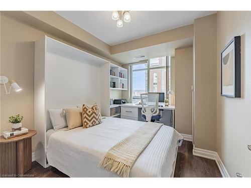 601-360 Pearl Street, Burlington, ON - Indoor Photo Showing Bedroom