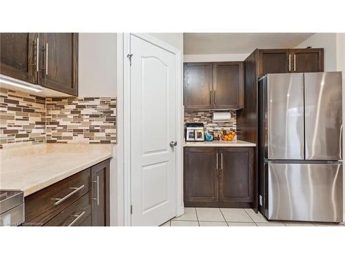 65 Curzon Crescent, Guelph, ON - Indoor Photo Showing Kitchen