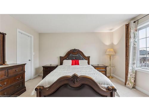 65 Curzon Crescent, Guelph, ON - Indoor Photo Showing Bedroom