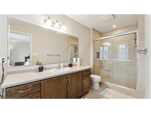 65 Curzon Crescent, Guelph, ON - Indoor Photo Showing Bathroom