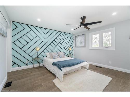 1204 West 5Th Street, Hamilton, ON - Indoor Photo Showing Bedroom