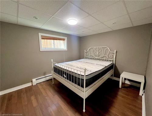 106 St. David'S Rd Road, St. Catharines, ON - Indoor Photo Showing Bedroom