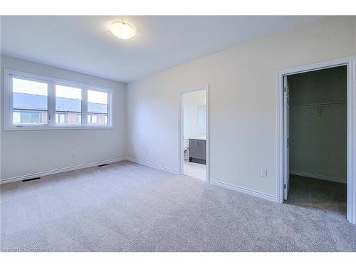 1421 Oakmont Common, Burlington, ON - Indoor Photo Showing Other Room