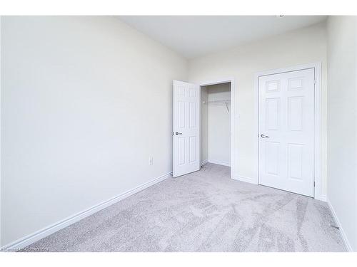 1421 Oakmont Common, Burlington, ON - Indoor Photo Showing Other Room