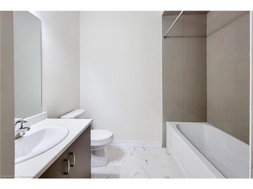 1421 Oakmont Common, Burlington, ON - Indoor Photo Showing Bathroom