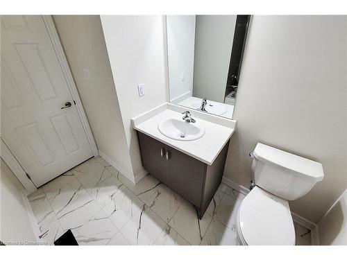 1421 Oakmont Common, Burlington, ON - Indoor Photo Showing Bathroom