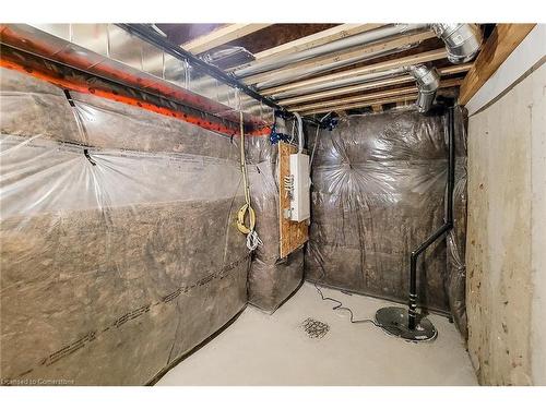 1421 Oakmont Common, Burlington, ON - Indoor Photo Showing Basement