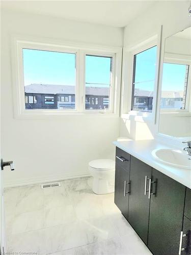 7380 Marvel Drive, Niagara Falls, ON - Indoor Photo Showing Bathroom