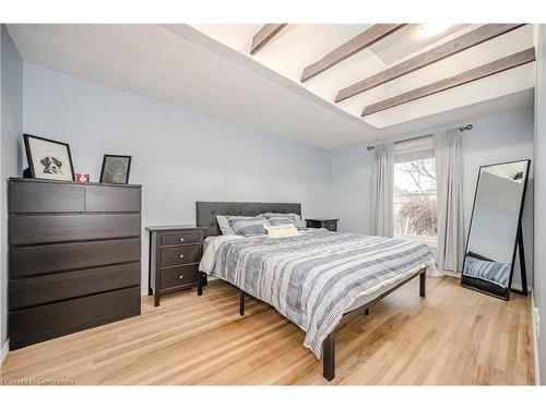 300 Auden Road, Guelph, ON - Indoor Photo Showing Bedroom