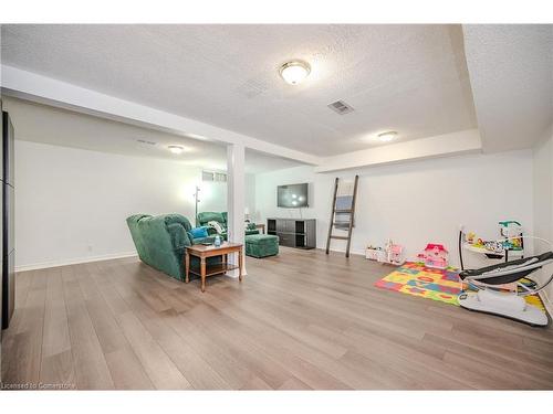 300 Auden Road, Guelph, ON - Indoor Photo Showing Other Room