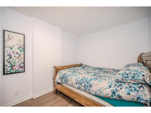 300 Auden Road, Guelph, ON - Indoor Photo Showing Bedroom