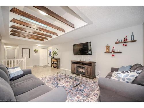 300 Auden Road, Guelph, ON - Indoor Photo Showing Living Room