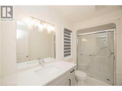 182 Byers Street, London, ON - Indoor Photo Showing Bathroom