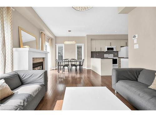 59-515 Winston Road Road, Grimsby, ON - Indoor Photo Showing Living Room With Fireplace